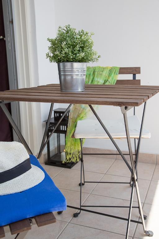 Paphos Love Nest Apartment Rum bild