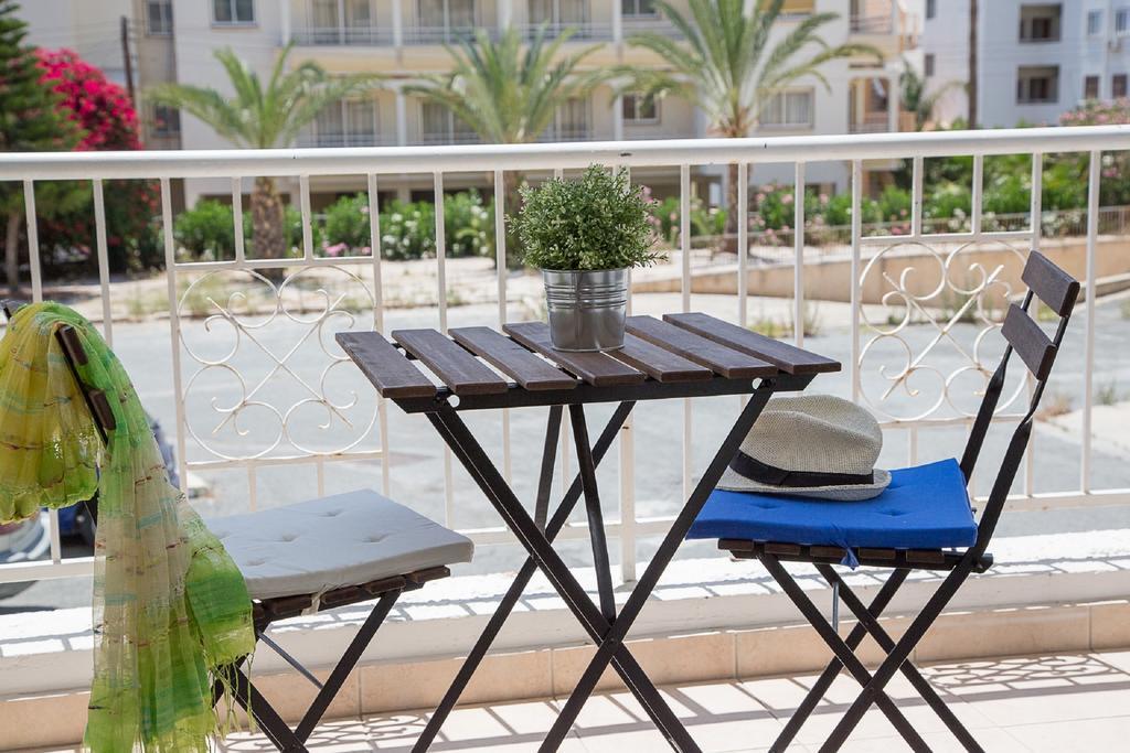 Paphos Love Nest Apartment Rum bild