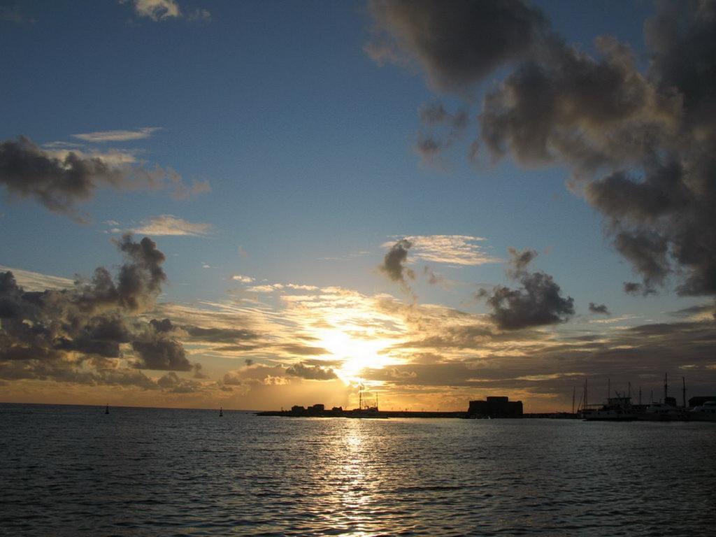 Paphos Love Nest Apartment Rum bild